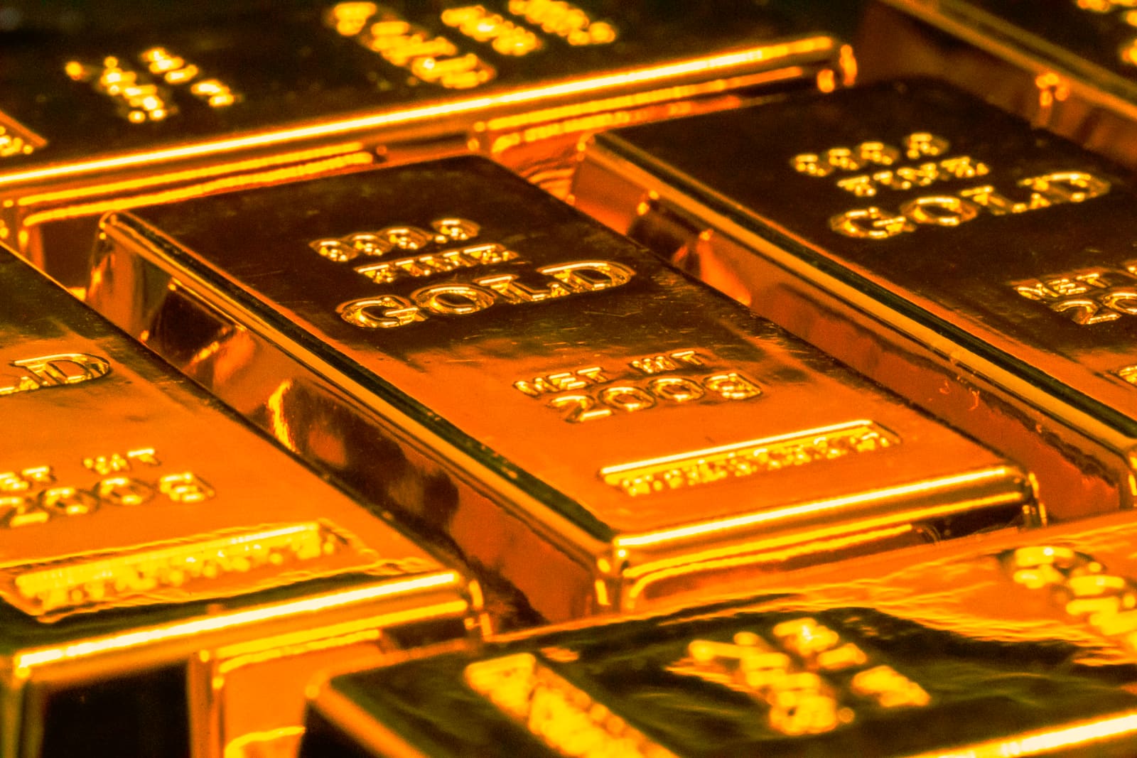 Best Price For Your Gold — Valued at today’s live market rate.